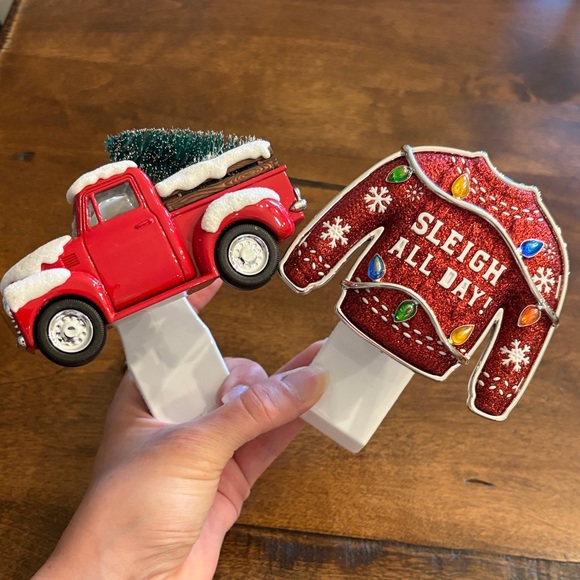 Bath & Body Works Red Christmas Truck and Ugly Sweater Plug in Bundle - Picture 1 of 4
